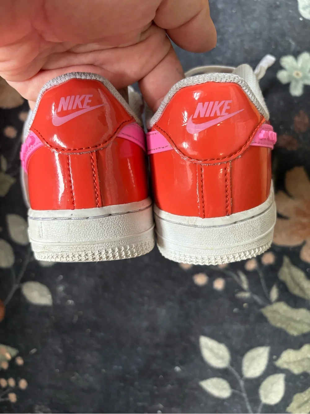 Nike bold low
